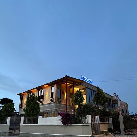 Hotel Balili Вльора Екстер'єр фото